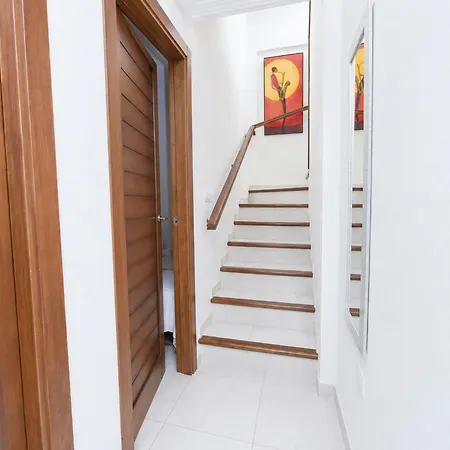Altos De La Baha Spacious Townhouse With Private Garden Pool Feriehus Torrevieja