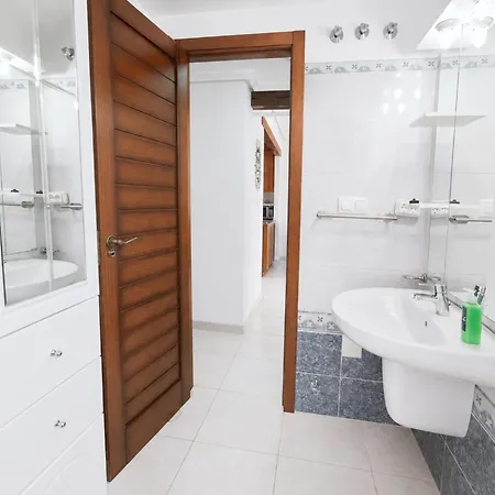 Feriehus Altos De La Baha Spacious Townhouse With Private Garden Pool *