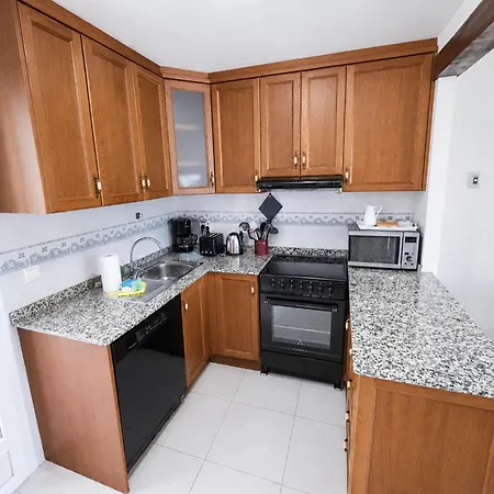 Altos De La Baha Spacious Townhouse With Private Garden Pool Feriehus Torrevieja