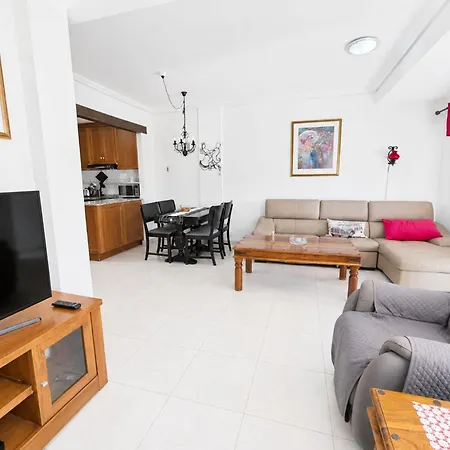 Altos De La Baha Spacious Townhouse With Private Garden Pool Torrevieja
